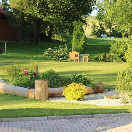 Hotel Gaestehaus Sporrer Neualbenreuth