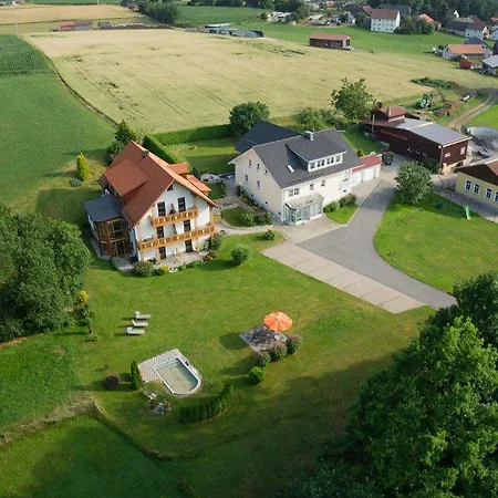 Gaestehaus Sporrer Hotel