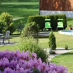 Hotel Gaestehaus Sporrer 4*