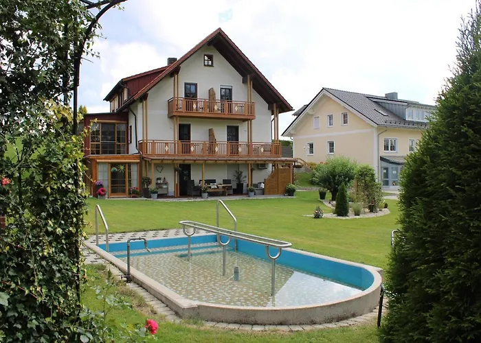 Gaestehaus Sporrer Hotel Neualbenreuth