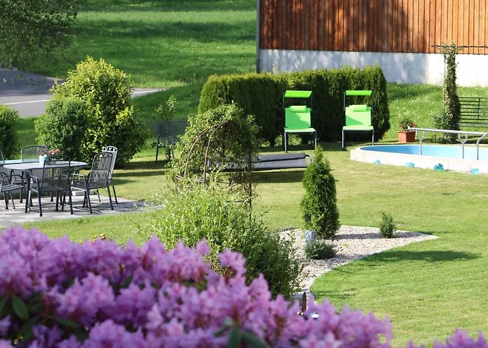Hotel Gaestehaus Sporrer 4*